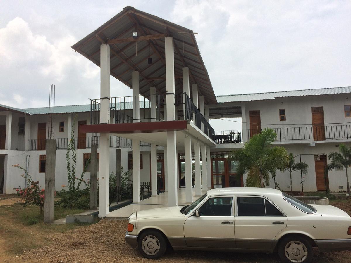 Hotel Bundala Park Weligatta Bagian luar foto